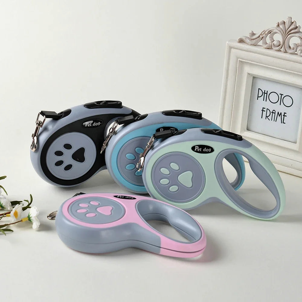 Laisse Rétractable pour Chien – Ergonomique, Solide & Contrôle Facile.                                                 3-5m de laisse.                                       Adaptée pour petit et grands chien et chats